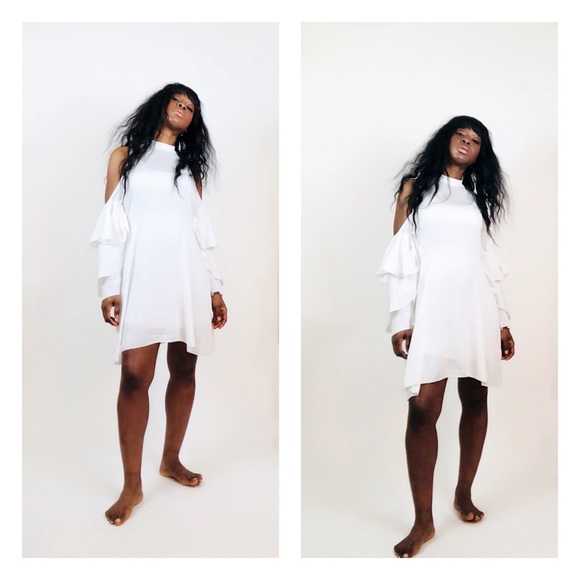 🌹White Ruffled Dress 🌹 - Picture 4 of 8